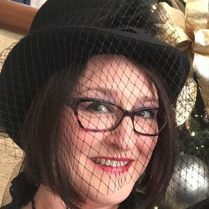 Meet your Posher, Carol